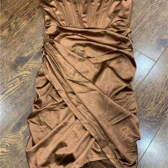 Mini dark brown dress - Picture 7 of 8